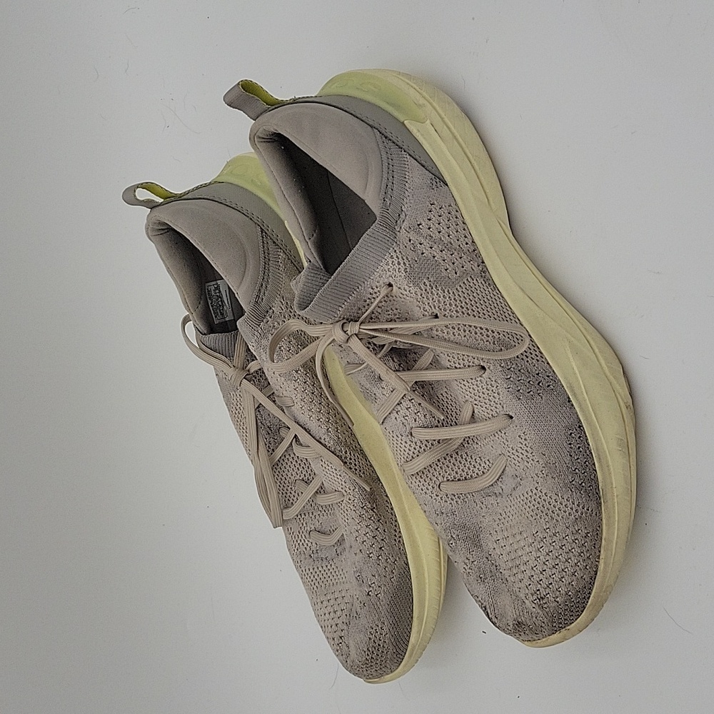 SOREL EXPLORER BLITZ STRIDE ON SNEAKERS